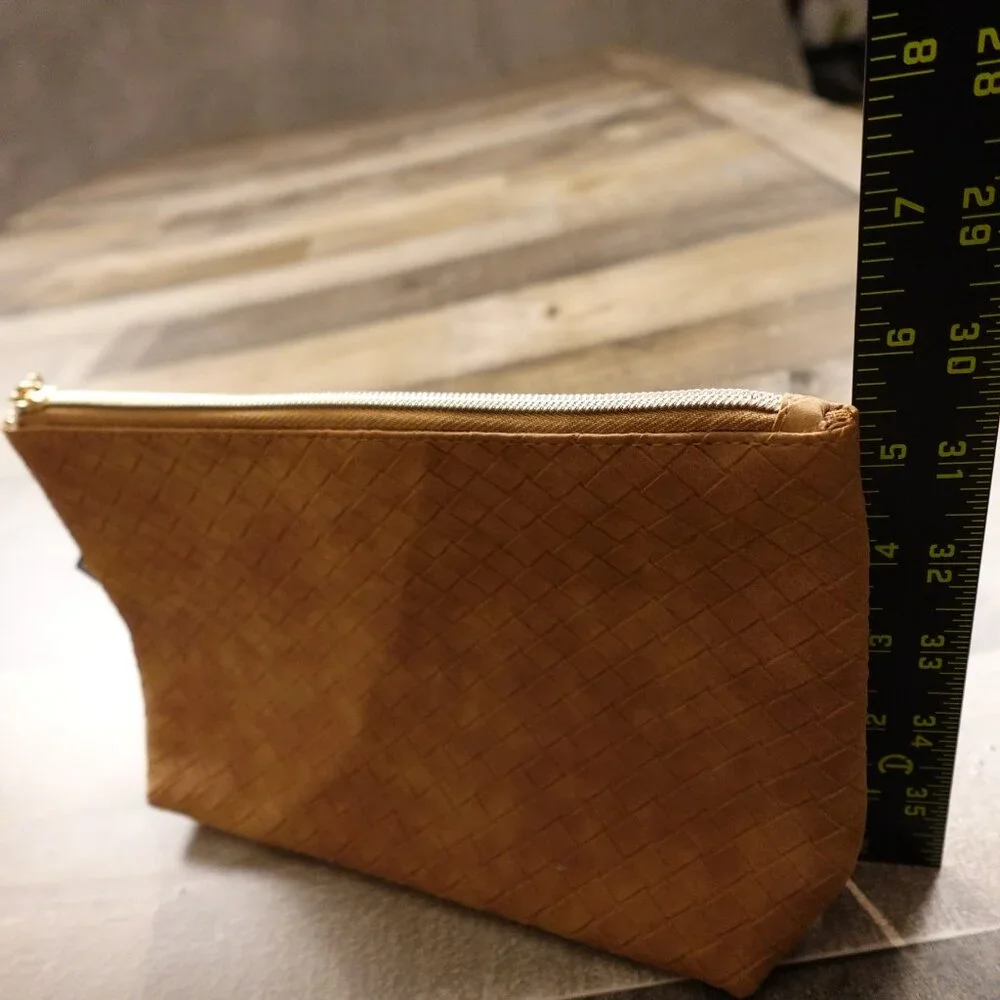Ulta Beauty Cosmetic Makeup‎ Bag One Size Tan Woven Travel Pouch Organizer
